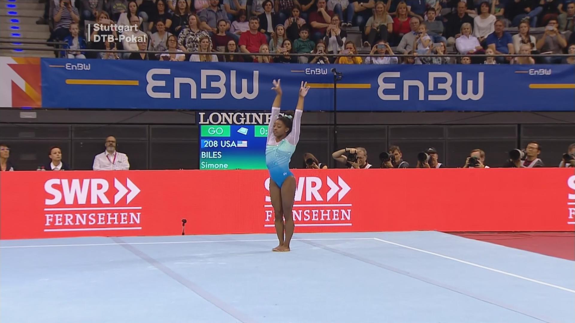 Simone Biles beim DTB-Pokal in Stuttgart