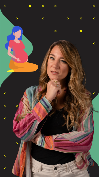 Jasmina Neudecker schaut nachdenklich, im Hintergrund eine Grafik einer schwangeren Frau, die ihre Hände am Bauch liegen hat