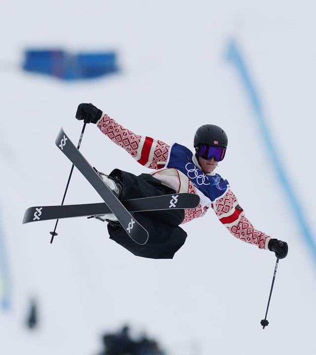 Birk Ruud aus Norwegen im Freestyle-Skiing-Slopestyle-Finale der Herren am 10.02.2026 im  Livigno Snow Park.