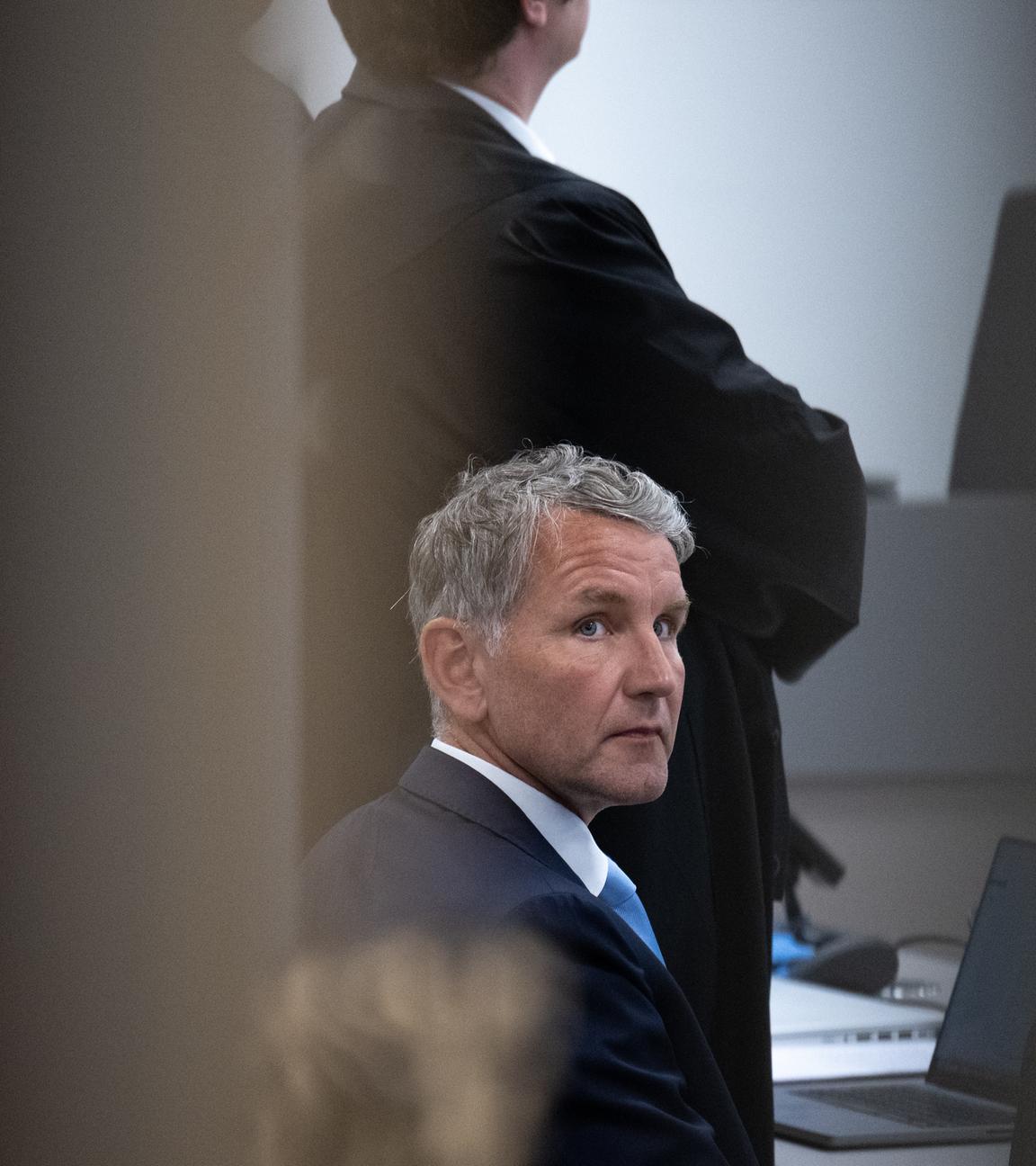 Björn Höcke während seines Gerichtsprozesses in Halle.