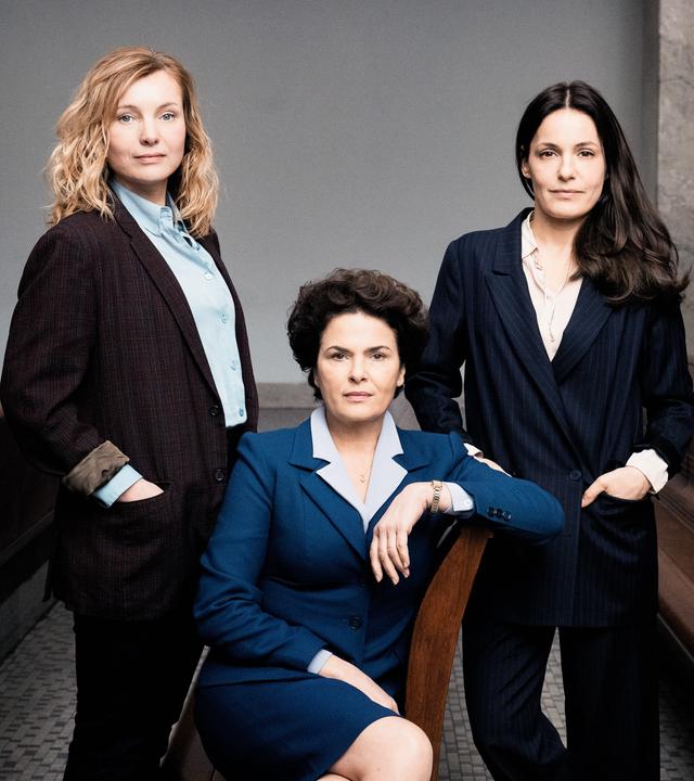 "Preis der Freiheit": Die drei Schwestern Lotte Bohla (Nadja Uhl), Margot Spindler (Barbara Auer) und Ina Winter (Nicolette Krebitz).