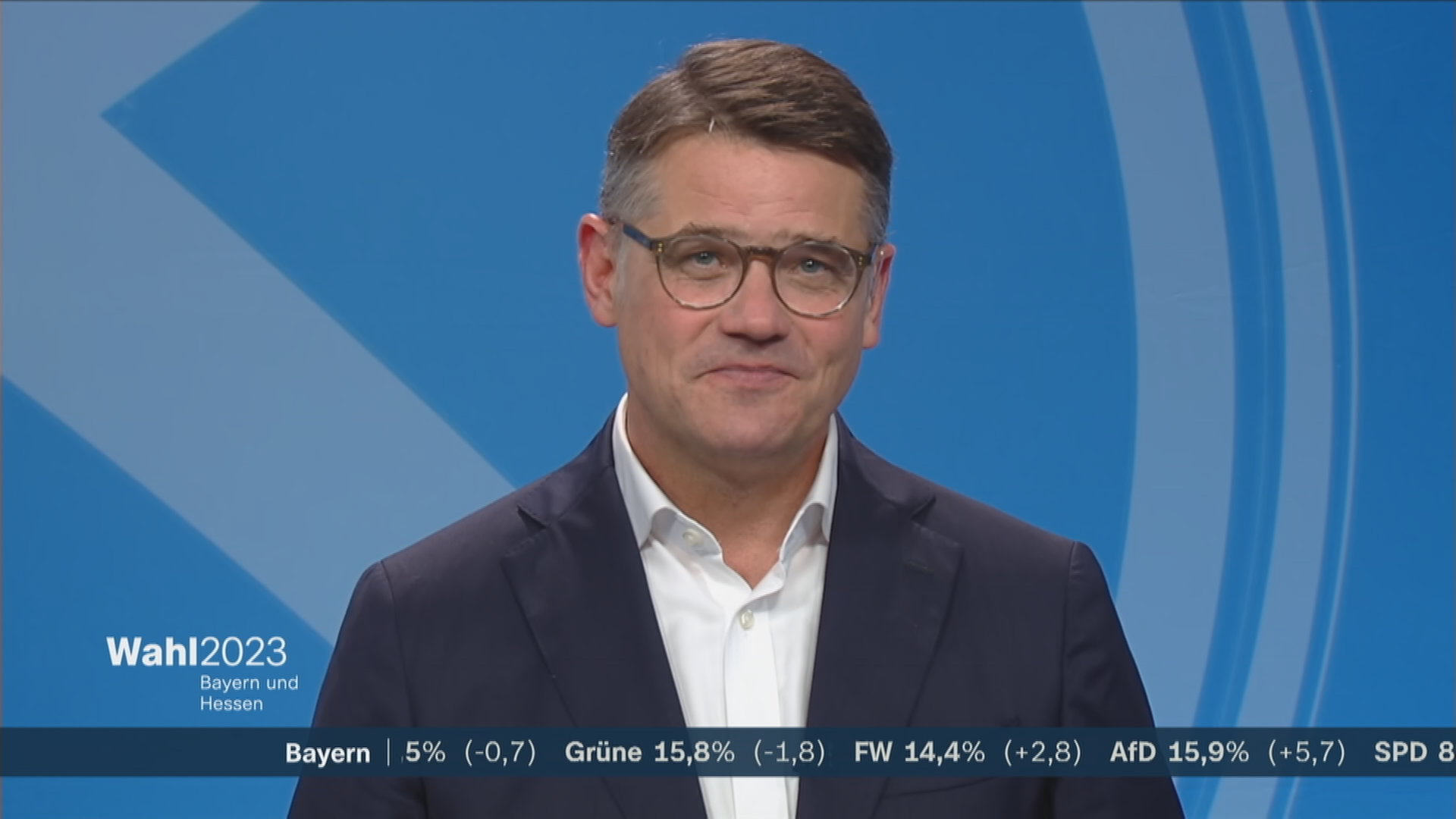 Ministerpräsident und Spitzenkandidat der CDU Hessen, Boris Rhein, blickt in die Kamera.