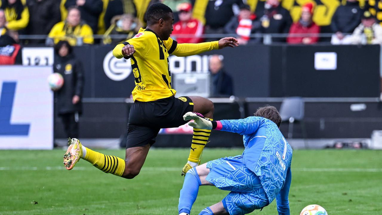 Joker Moukoko sticht für Dortmund gegen Union | Highlights
