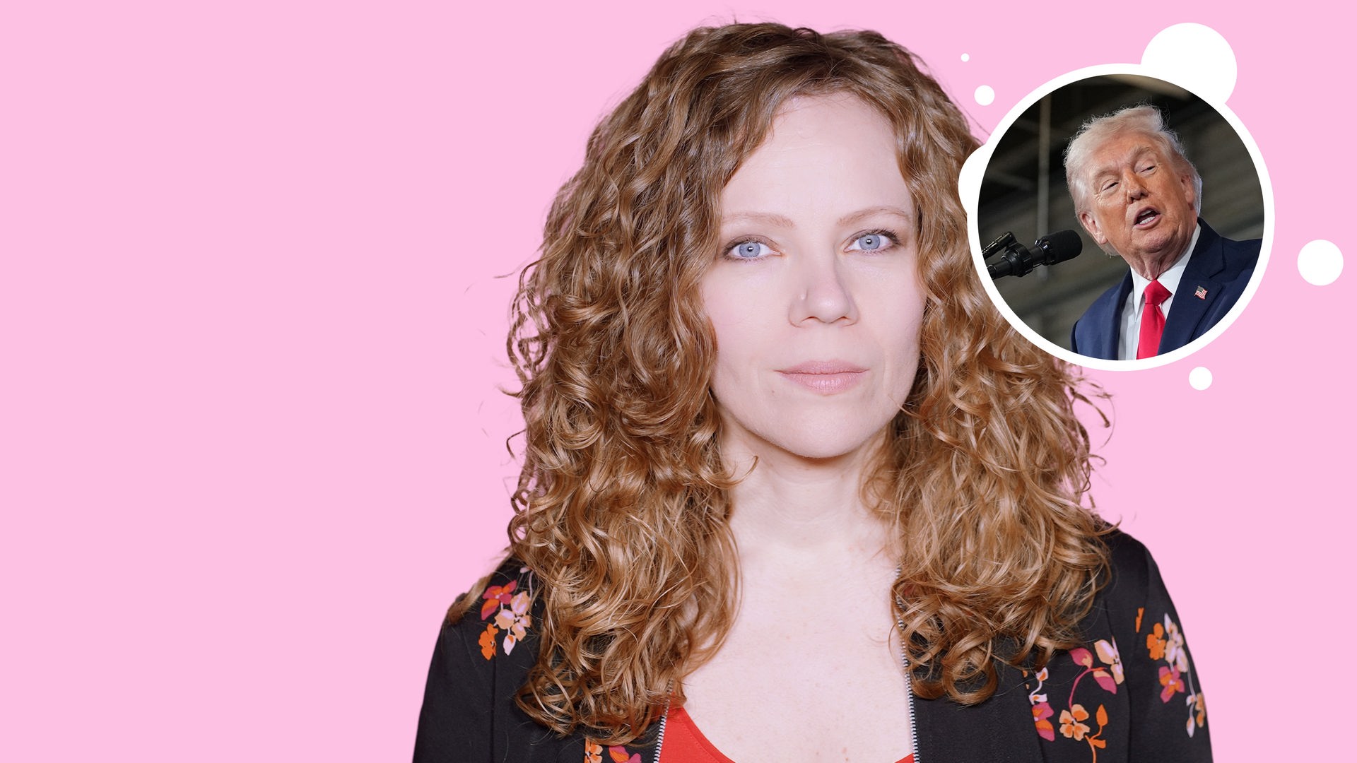 Sarah Bosetti befindet sich vor einem rosa Hintergrund. Rechts von ihr in einer Blase ist Donald Trump abgebildet.