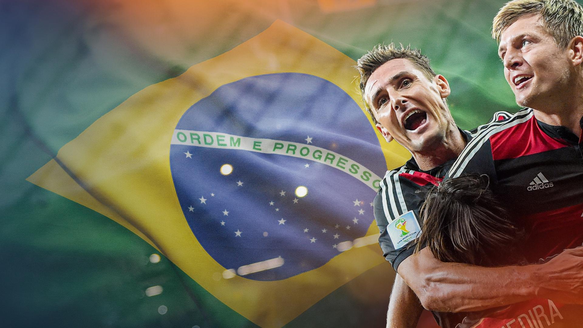Montage der brasilianischen Flagge, darüber sind Miro Klose und Toni Kroos montiert