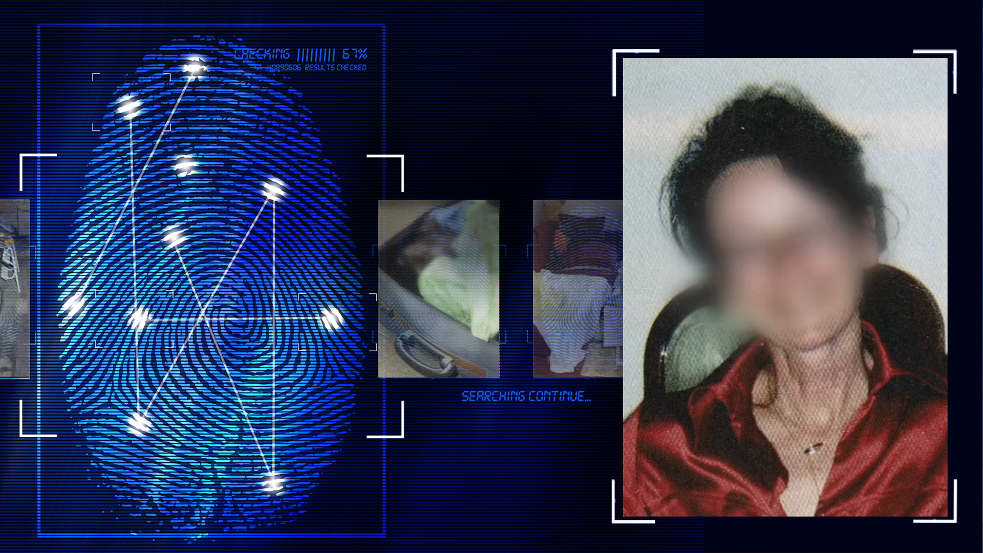 Portraitfoto einer Frau, Mitte 40. Sie schaut Richtung Kamera. Das Gesicht wurde im Bild technisch verfremdet. Sie sitzt auf einem Stuhl mit hoher Lehne, trägt ein Goldkettchen und ein glänzendes dunkelrotes Oberteil. Ihre schwarzen Haare sind etwas kraus. Links daneben: Lichtschematische Darstellung eines Fingerabdrucks.