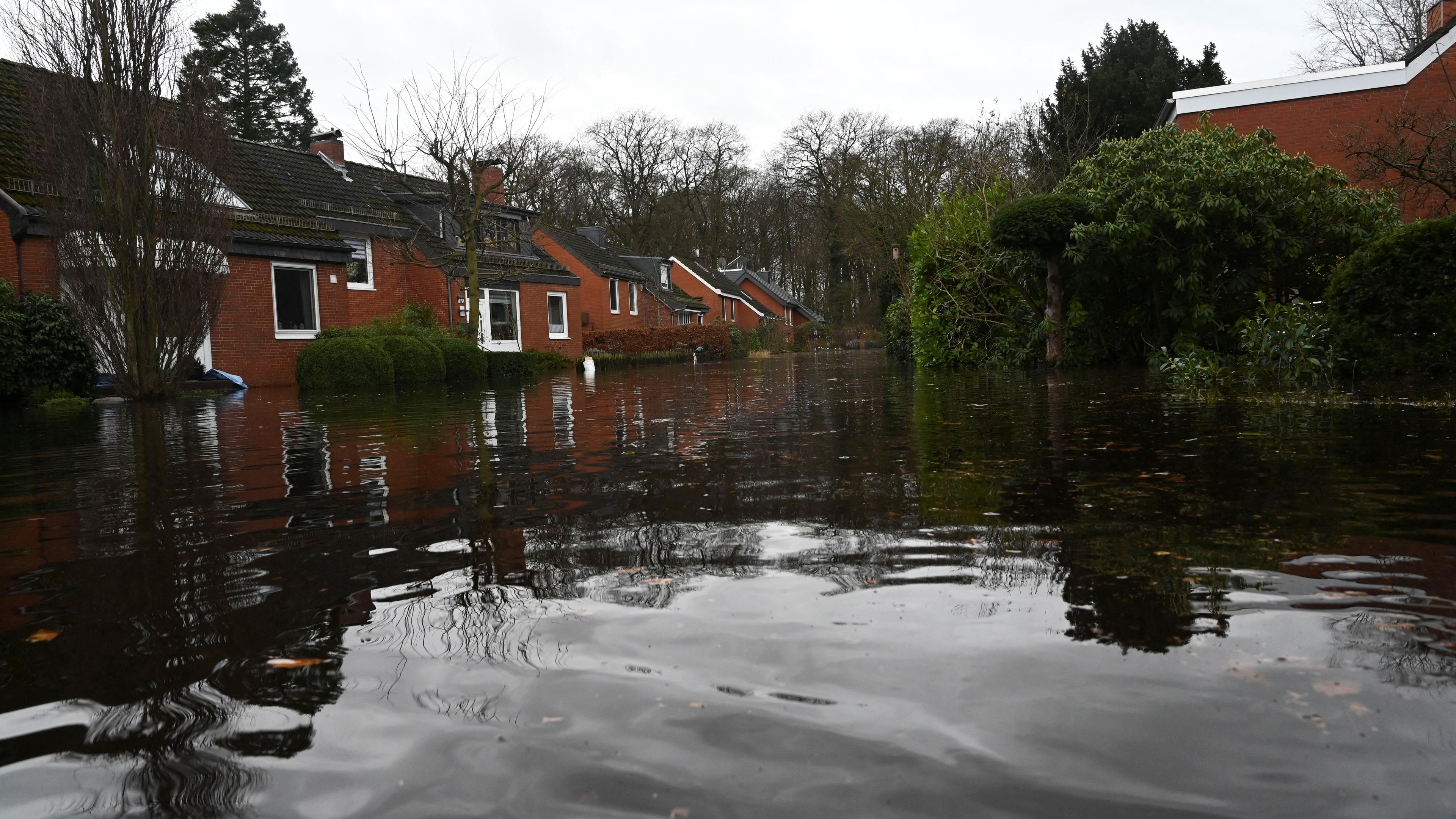 Streets are flooded following heavy rainfalls in Lilienthal near Bremen, northern Germany, December 28, 2023. REUTERS/Stringer