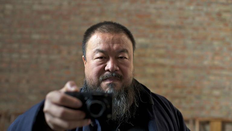 Alles ist politisch: Ai Weiwei bei der Arbeit.