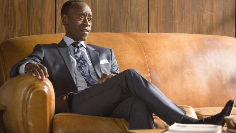 Marty Kaan (Don Cheadle) muss erneut seine Firma vor dem Ruin bewahren.