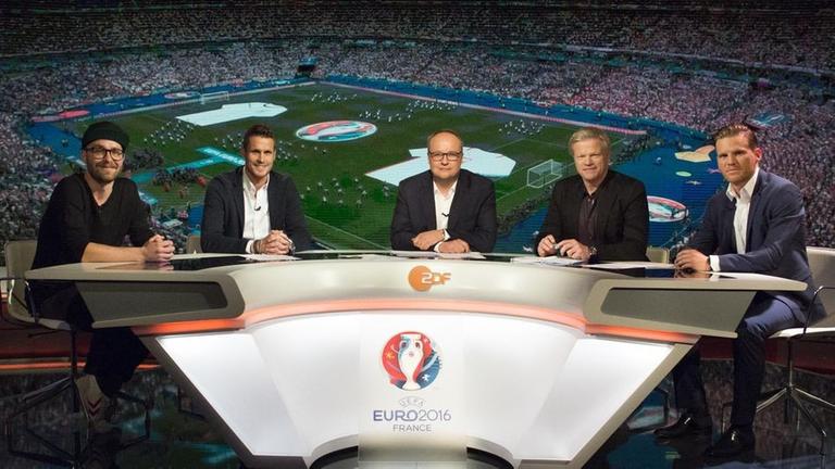 Mark Forster, Sebastian Kehl, Oliver Welke, Oliver Kahn, Eugen Polanski