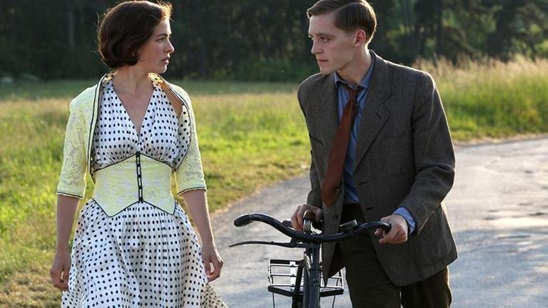 Anna (Henriette Confurius) und Friedrich (Jonas Nay)