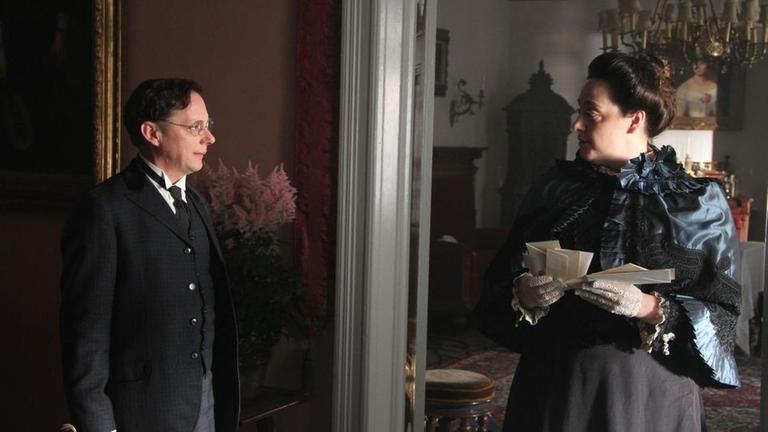 Therese Humbert lebt auf Pump. Mit einer erfundenen Erbschaft erschleicht sie sich Millionen von gutgl�ubigen Kreditgebern.