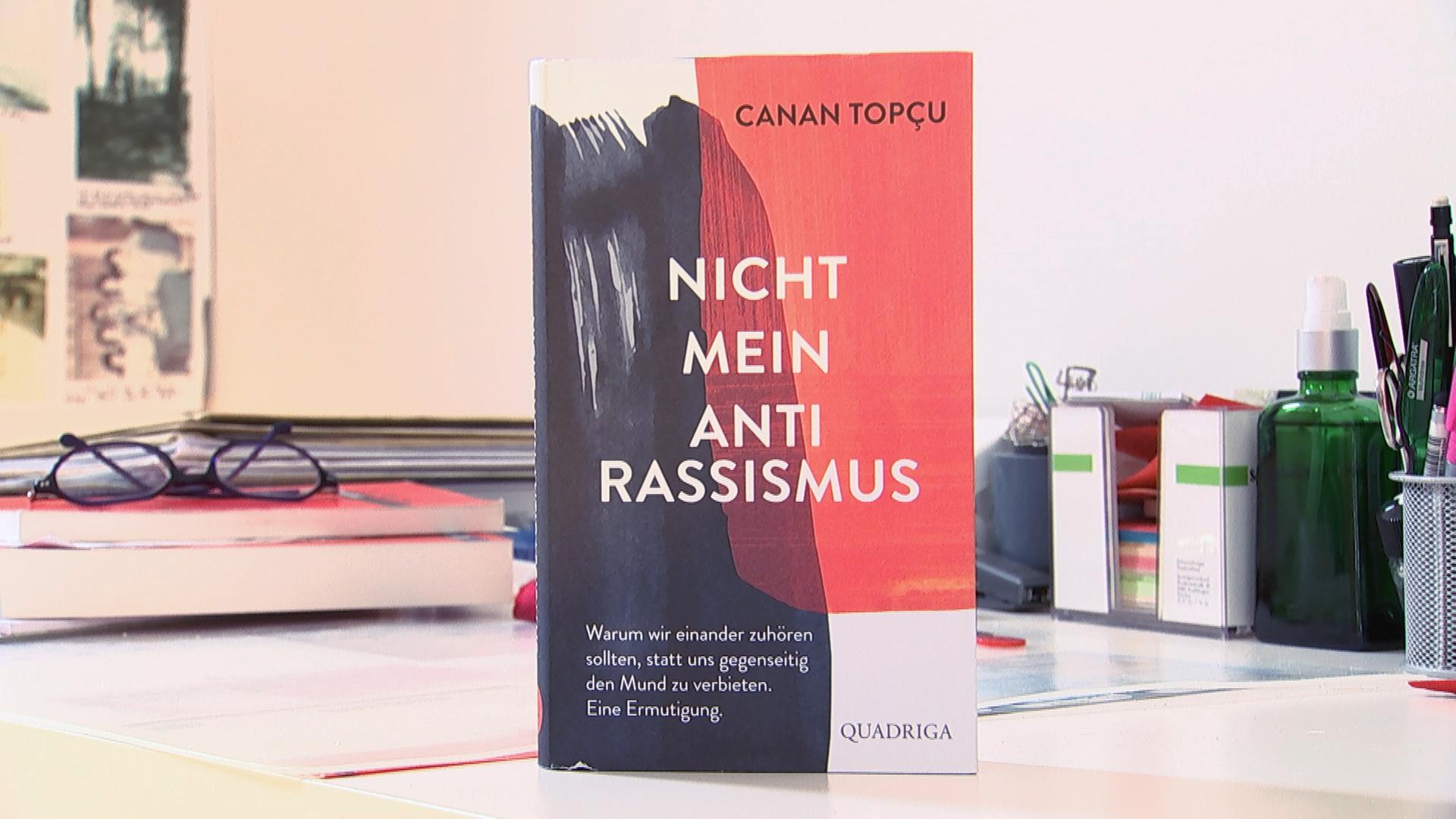 Buchcover: Canan Topcu, Antirassismus