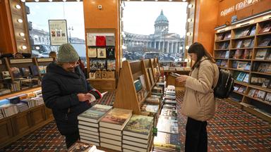 Kulturzeit - Russlands Bestseller: Lesen Als Widerstand
