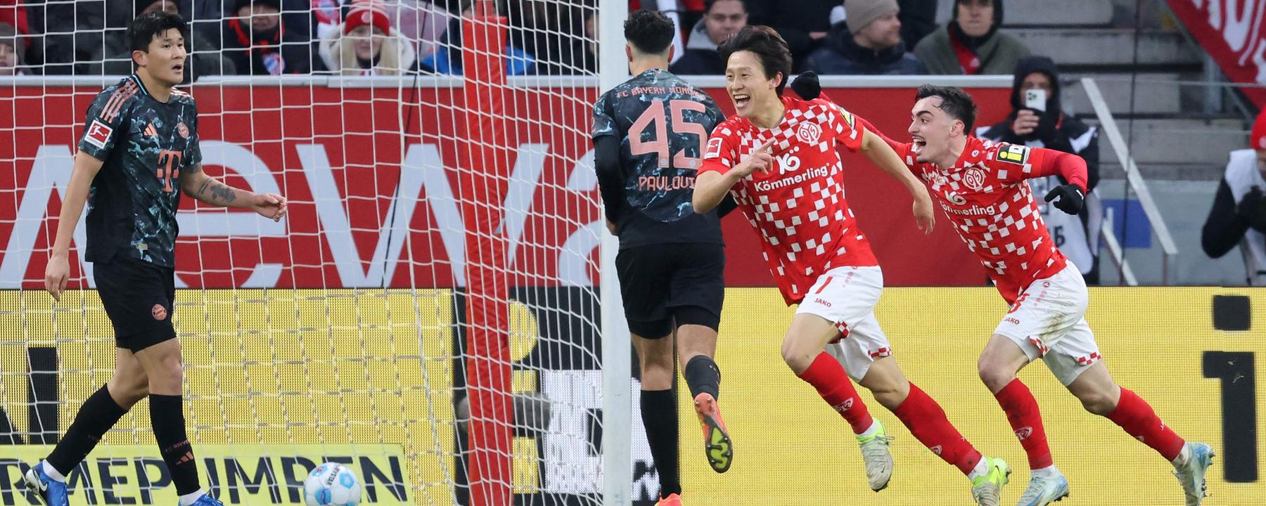 Lee Jae-Sung vom 1. FSV Mainz 05 jubelt nach seinem Tor zum 1:0 gegen den FC Bayern München.