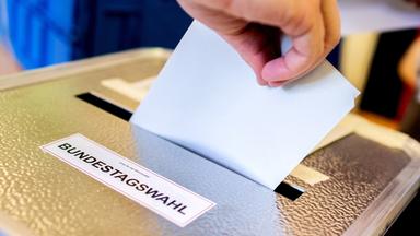 Wahlurne Bundestagswahl 2025