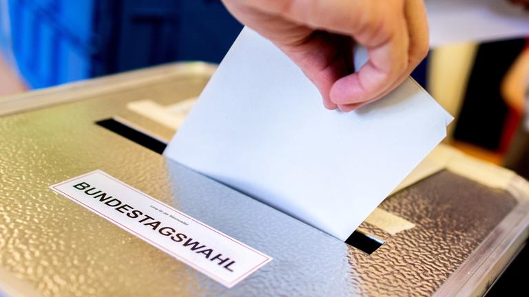 Wahlurne Bundestagswahl 2025