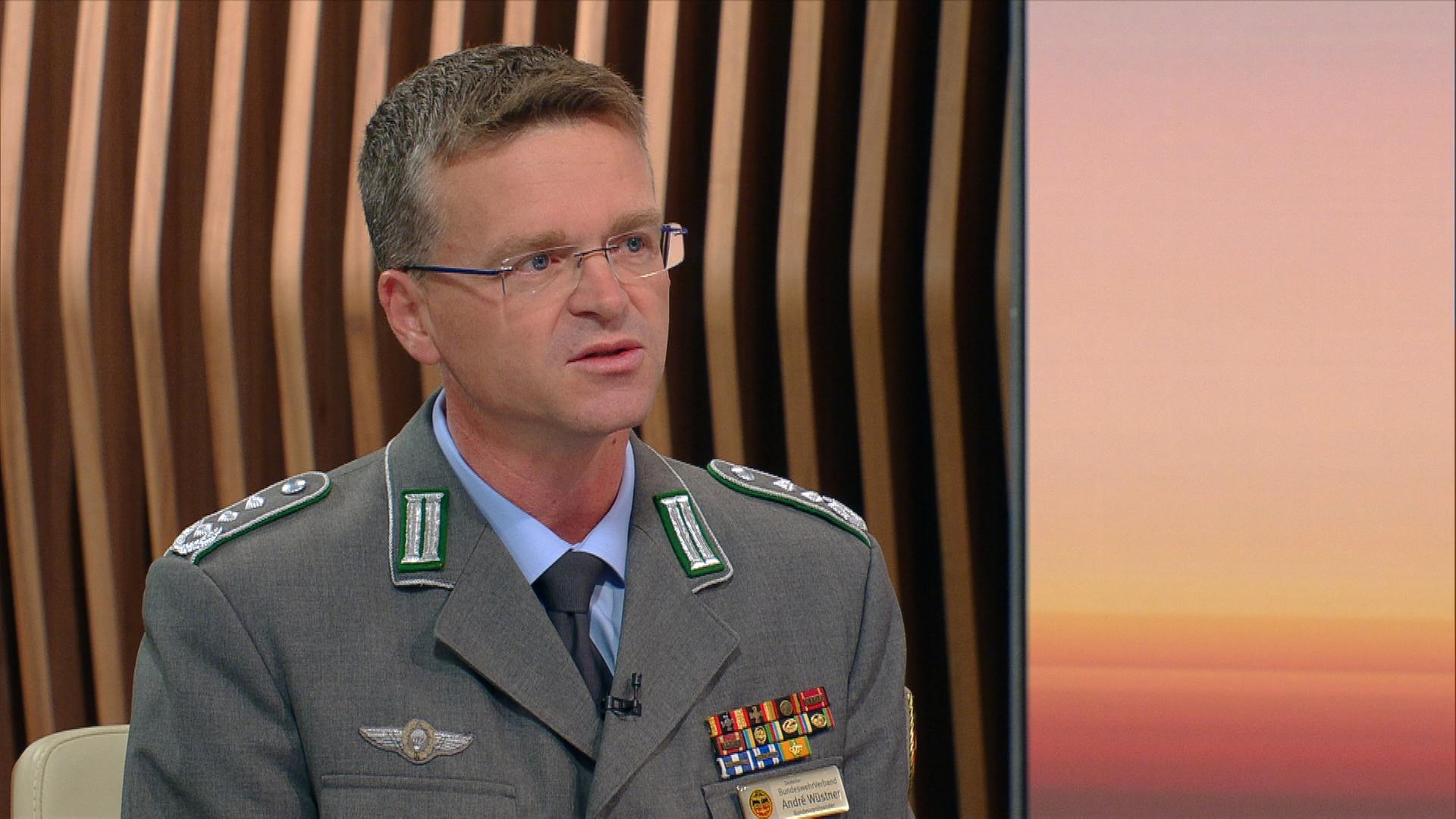 André Wüstner, Vorsitzender Deutscher Bundeswehrverband, zu den Plänen der Bundeswehr