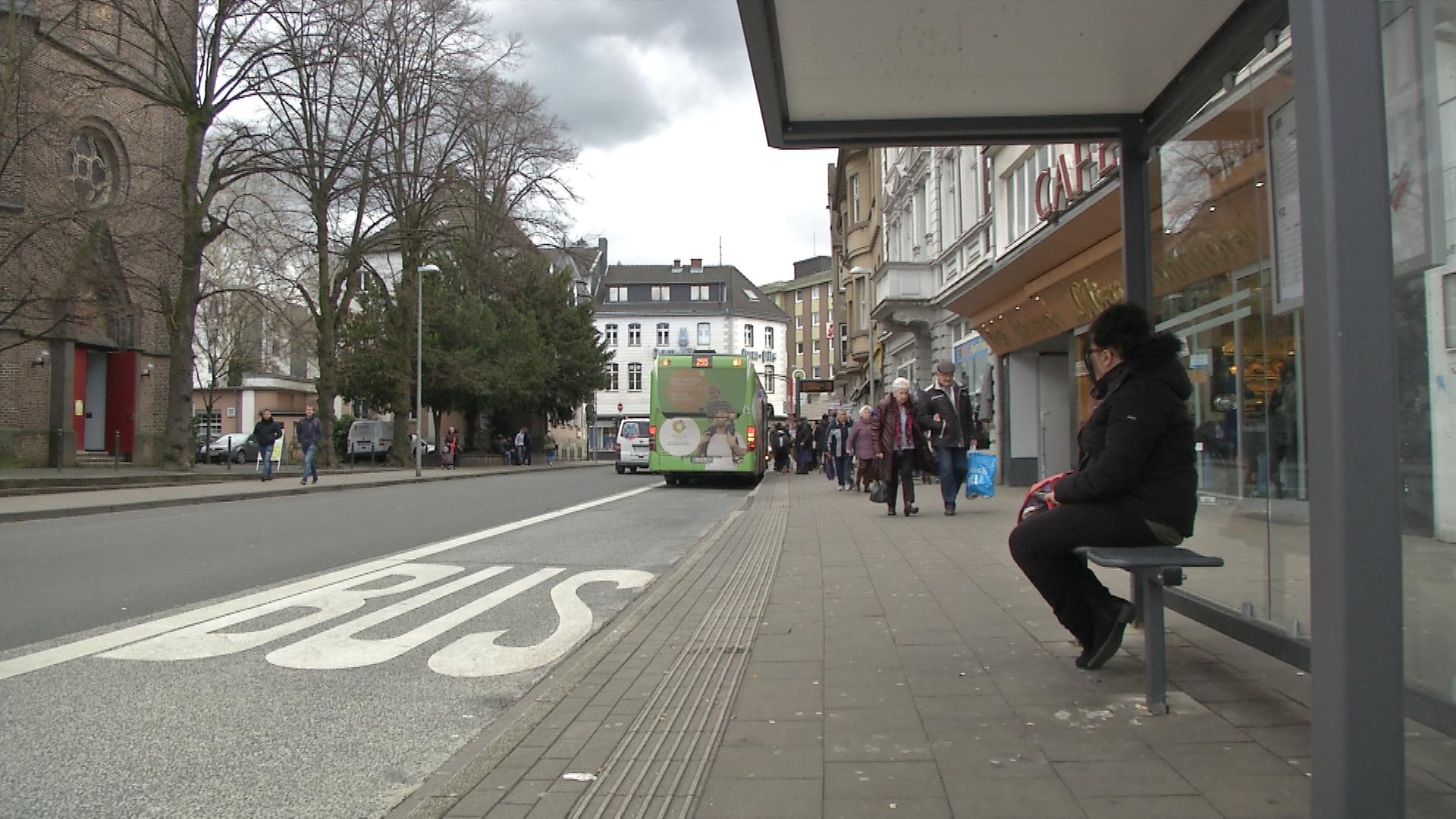 Bushaltestelle in Leverkusen