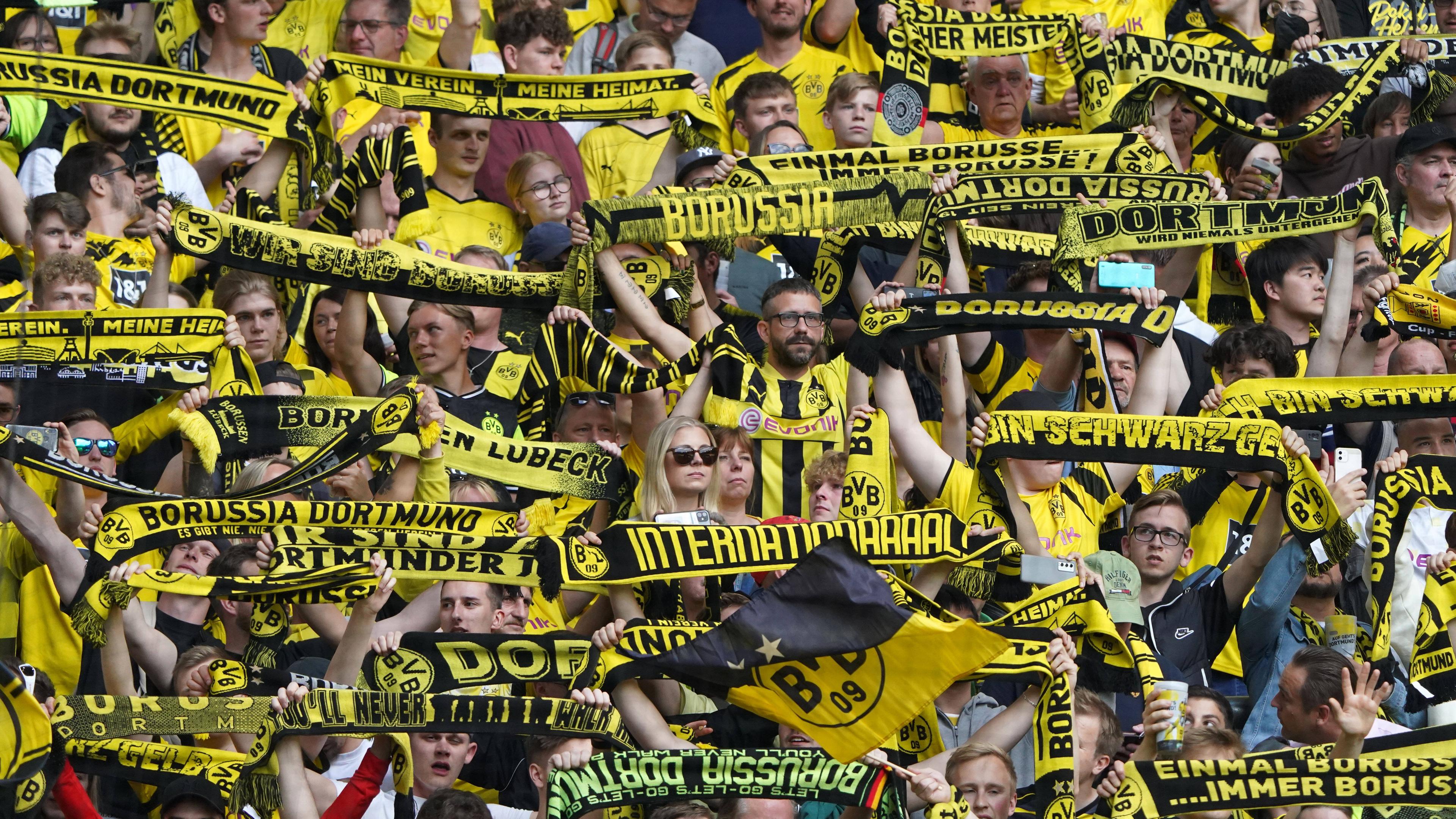 Borussia Dortmund- Hertha BSC Signal Iduna Stadion