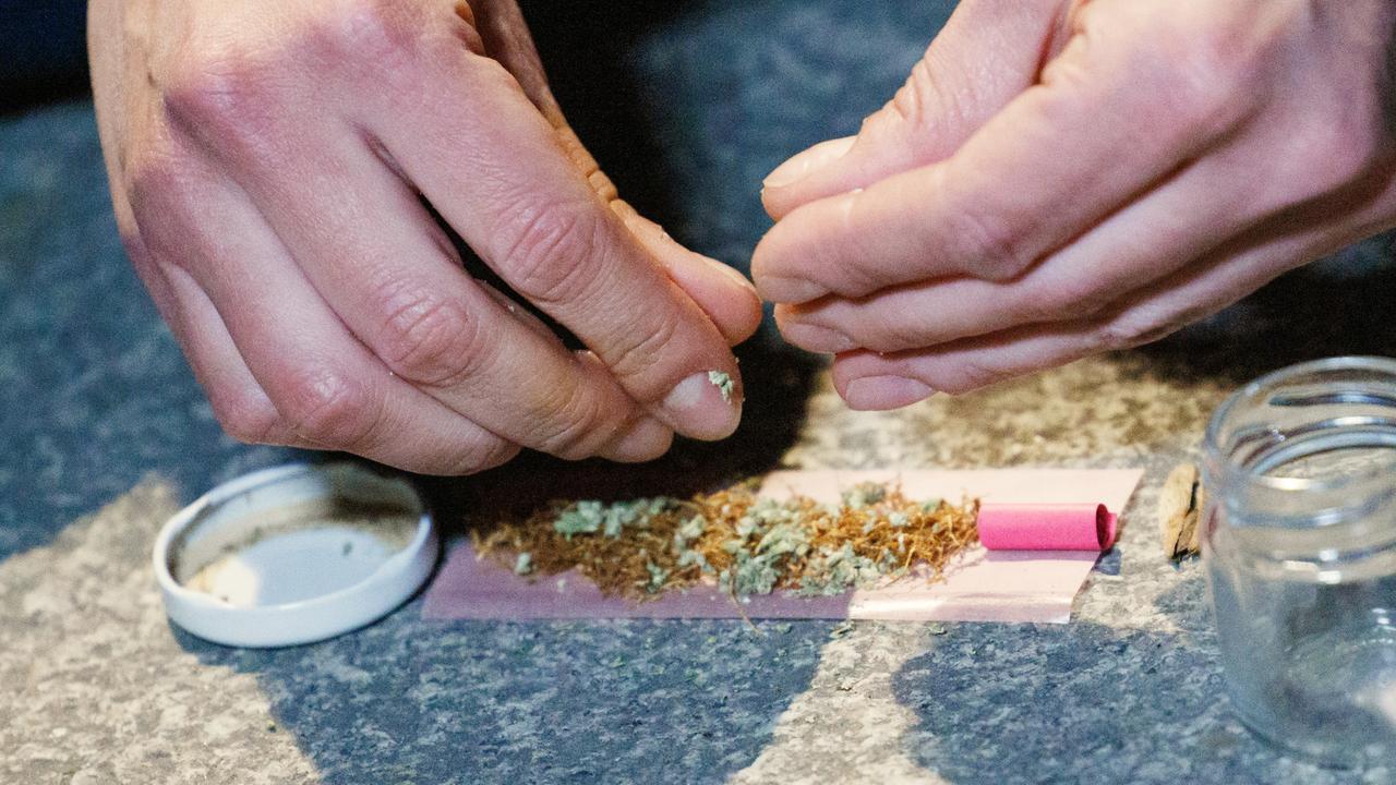 大麻：合法化以来、ベルリンでは犯罪が減少