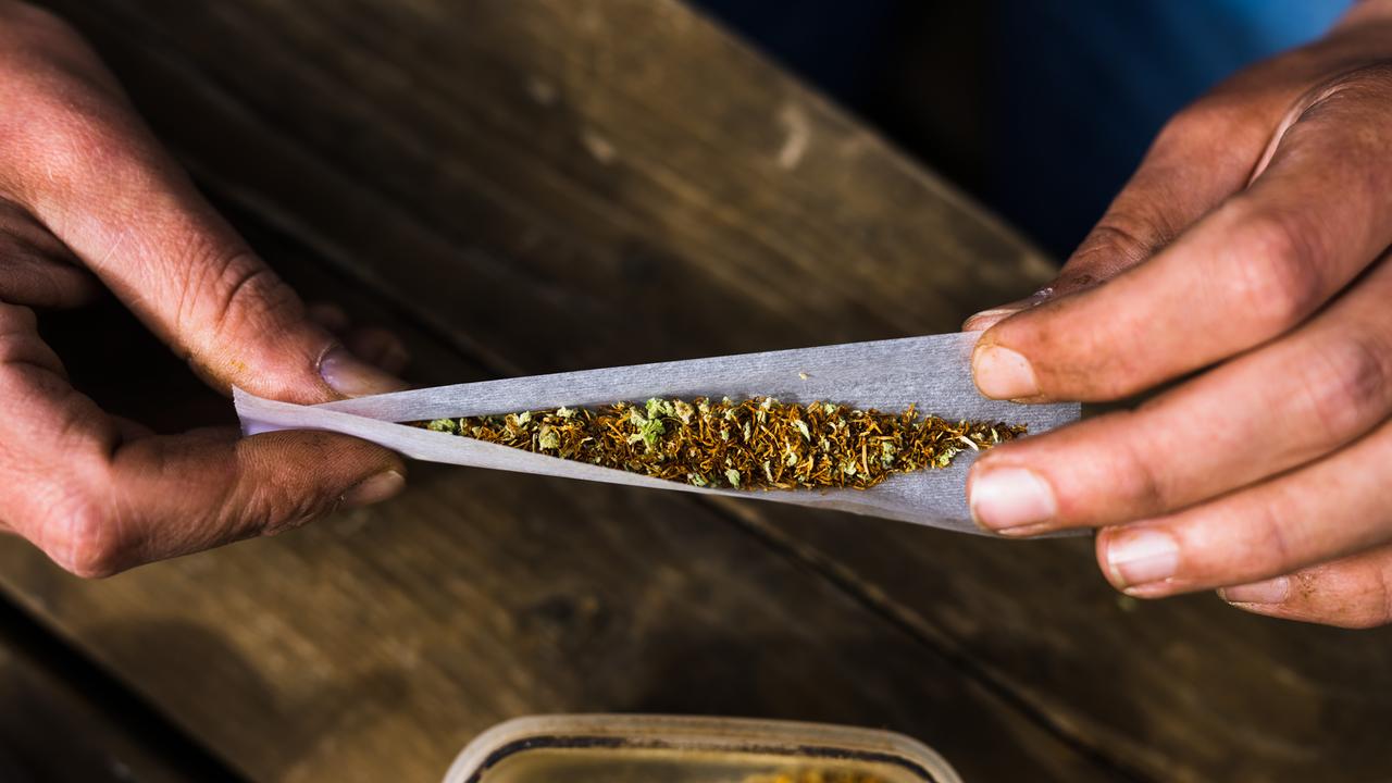 Reaktionen auf CannabisGesetz Kritik aus Bayern und Sachsen ZDFheute