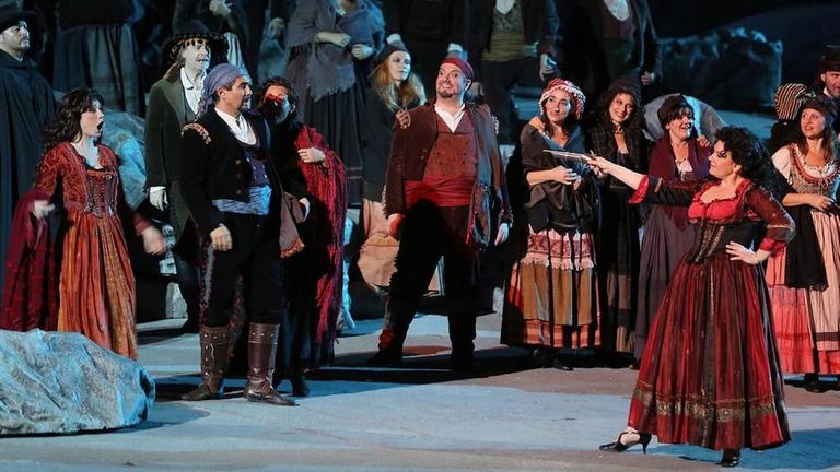 Carmen aus der Arena von Verona