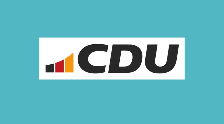 Das neue CDU-Logo: Die drei Buchstaben CDU werden schwarz, daneben drei Balken in den Farben schwarz, rot, gold. Im Hintergrund: Die neue Parteifarbe türkis. 