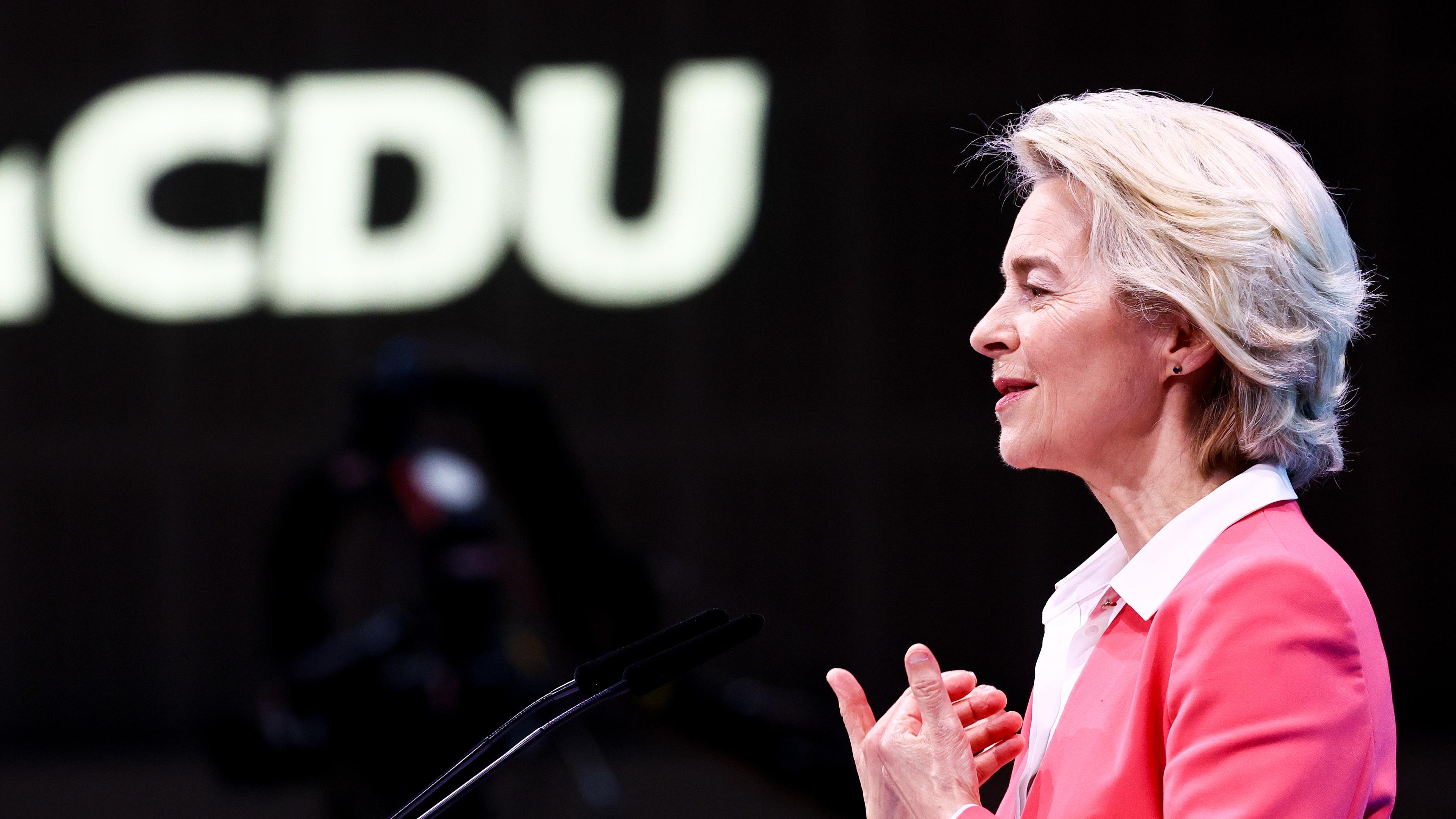 EU-Kommissionspräsidentin Ursula von der Leyen spricht auf dem Parteitag der CDU in Berlin