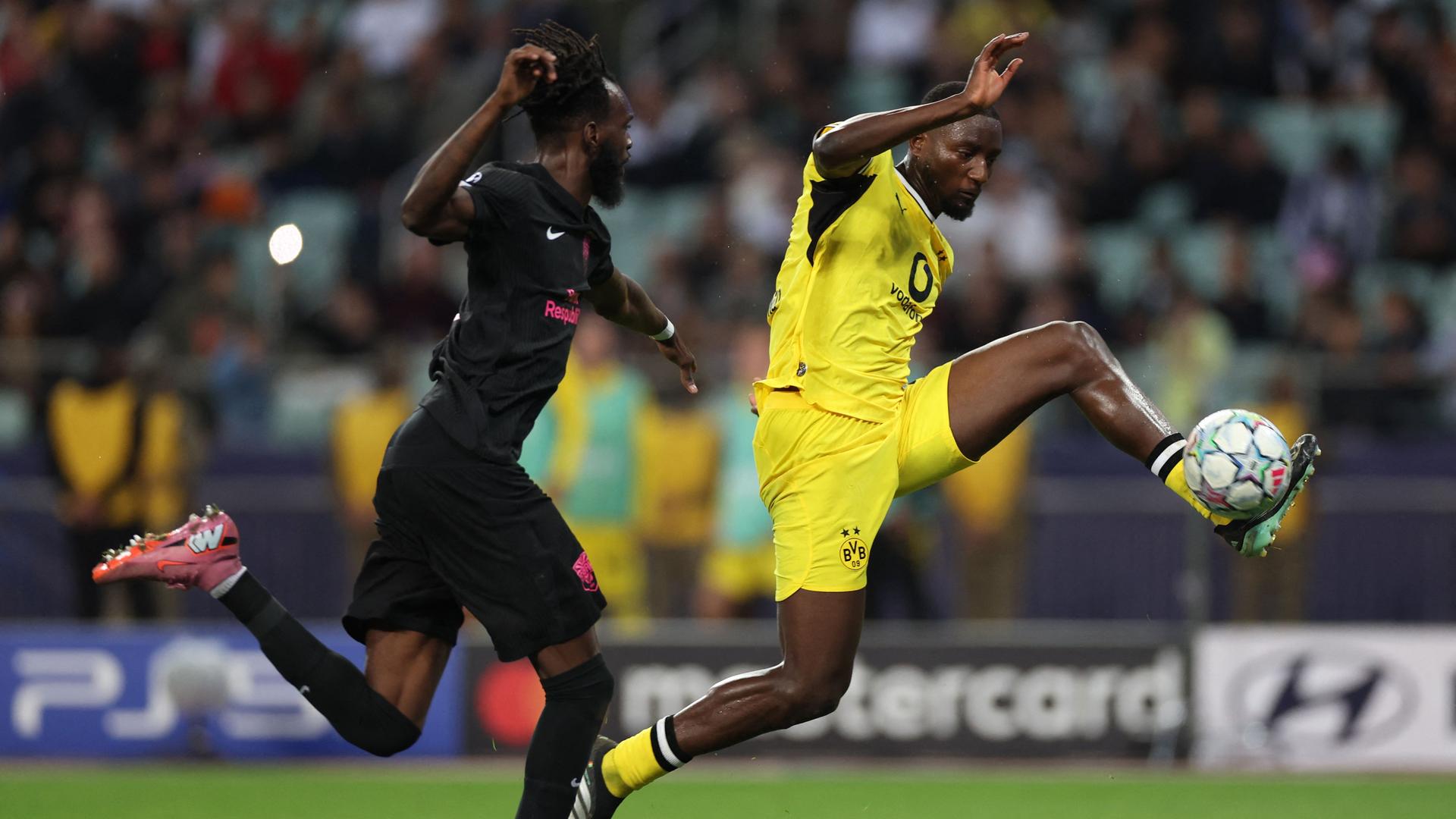 Serhou Guirassy beim 2:1 von Borussia Dortmund bei Sabah FK.