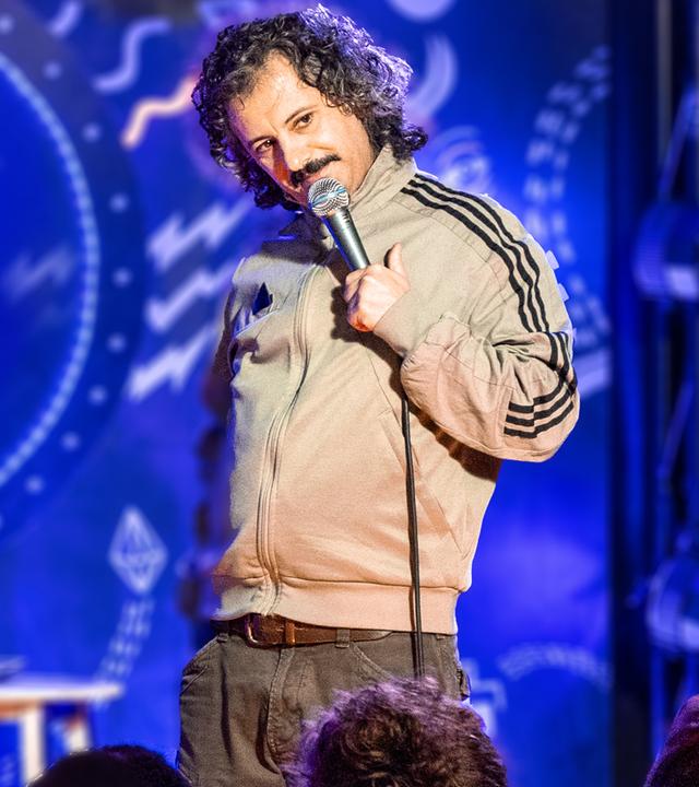 Gian Alba auf der Chaos Comedy Club-Bühne