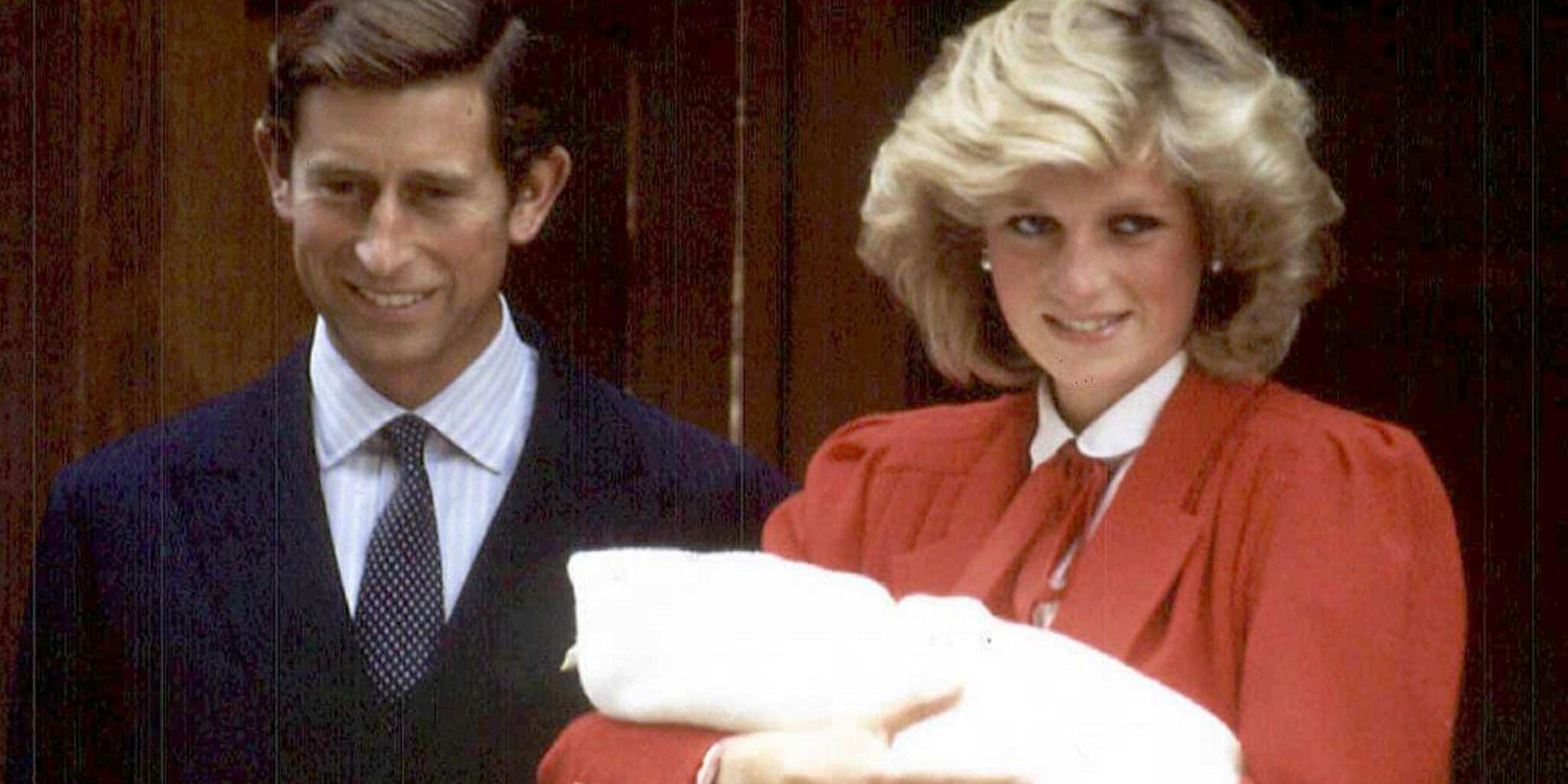 Prinz Charles und Diana mit ihrem ersten Sohn Prinz Harry