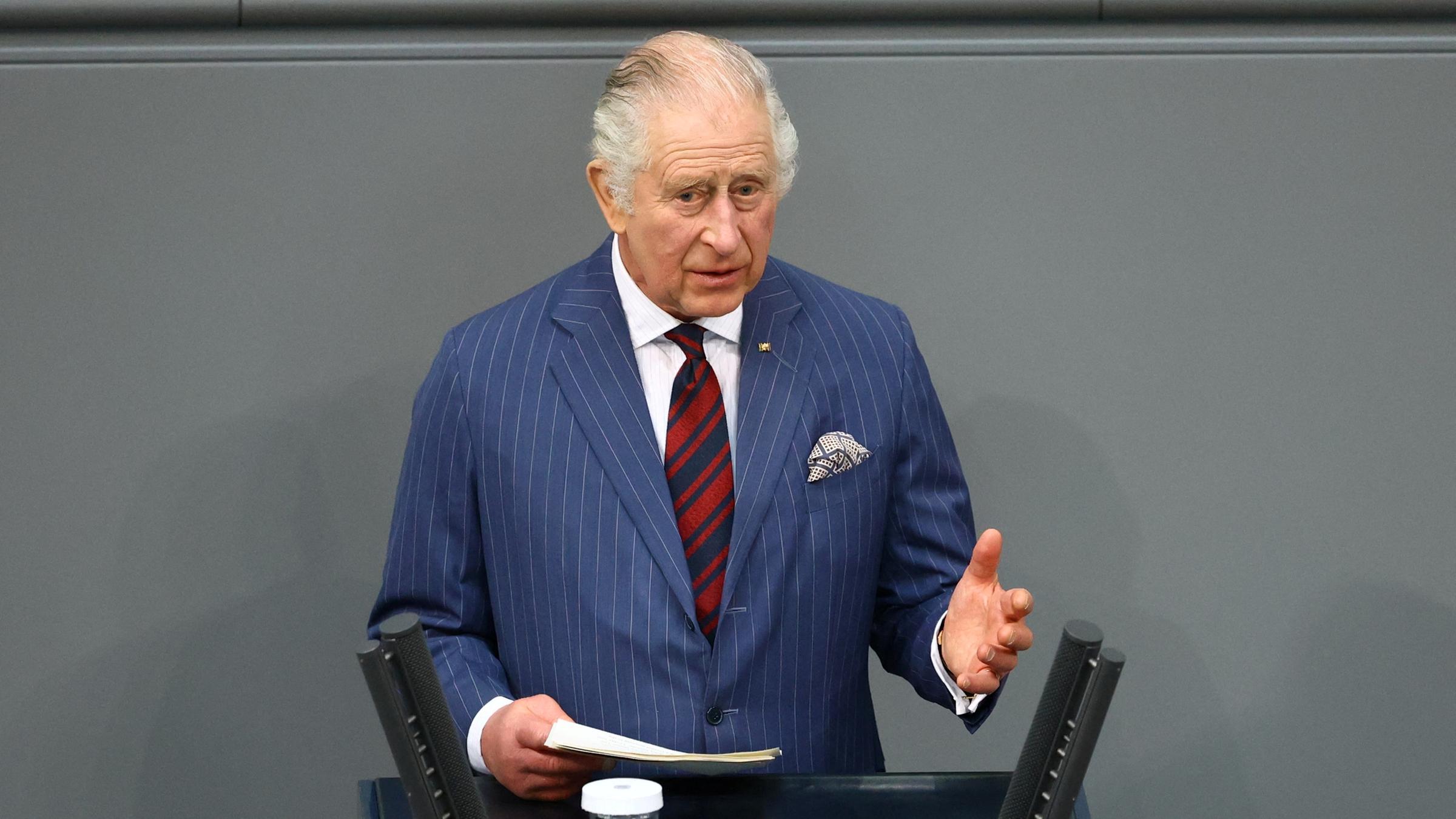 Der britische König Charles III. spricht im deutschen Bundestag