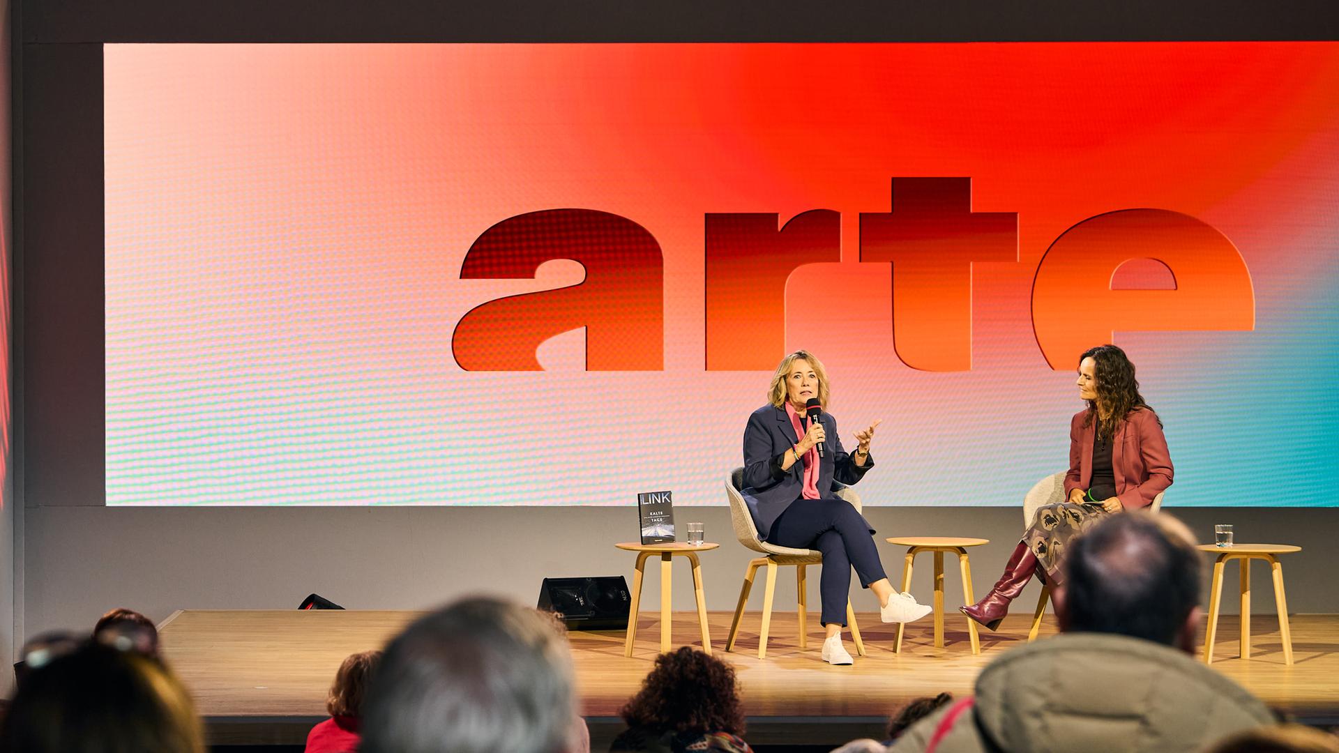 Charlotte Link auf der Literaturbühne von ARD, ZDF und 3sat