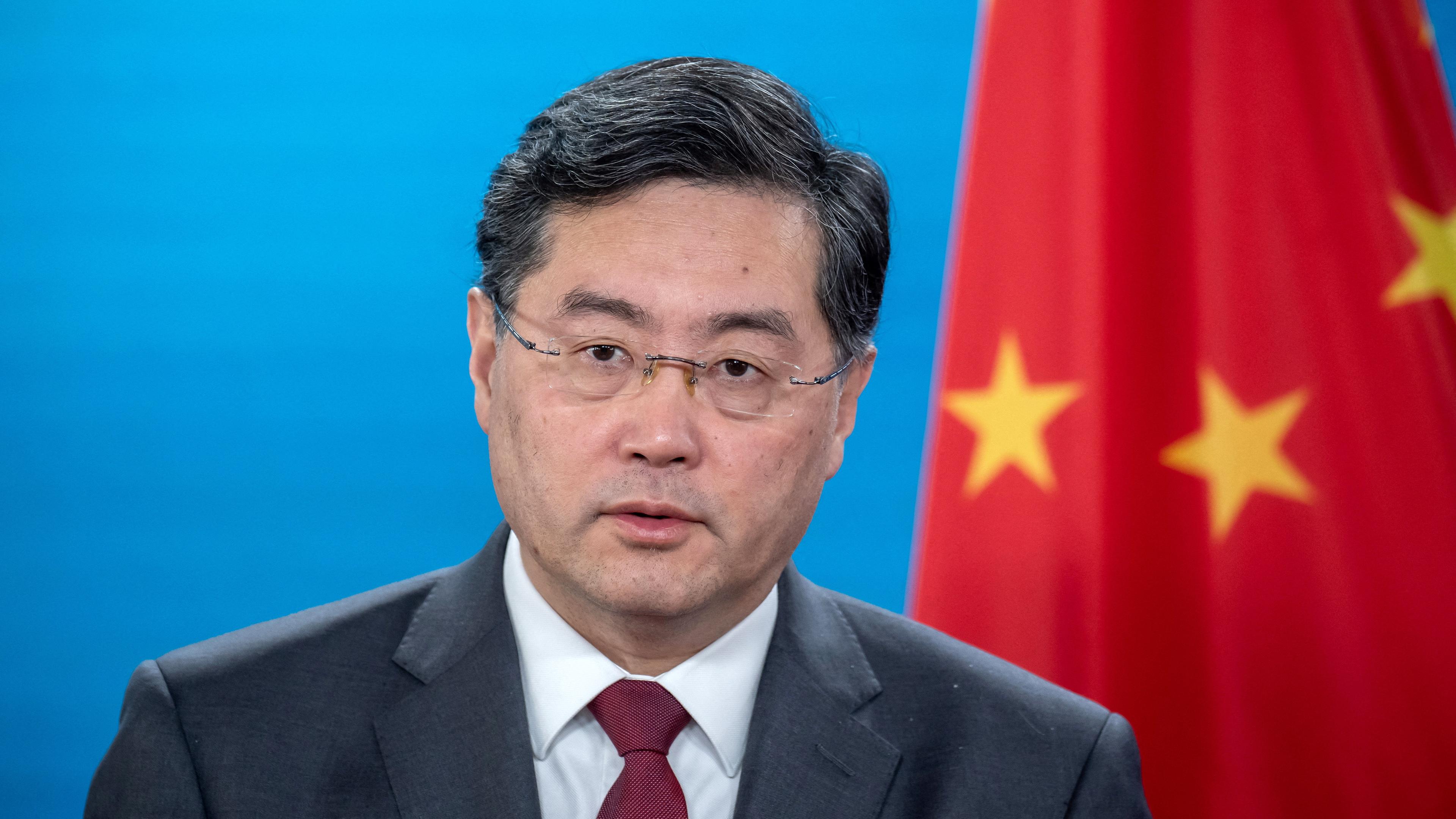Chinesischer Außenminister Qin Gang, aufgenommen am 09.05.2023 in Berlin