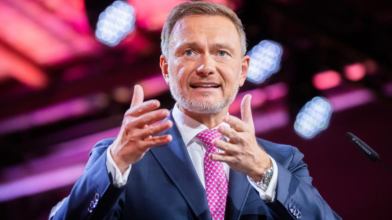 Bundesparteitag: Lindner als FDP-Chef wiedergewählt - ZDFheute