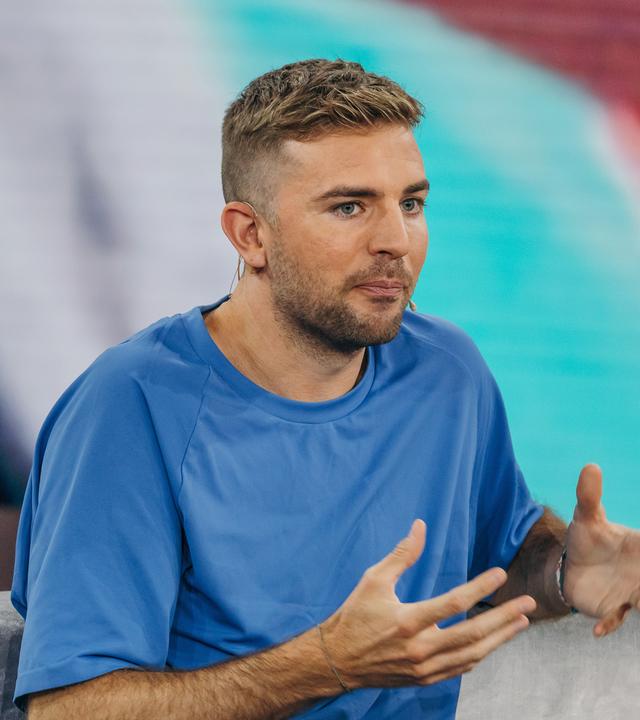 Christoph Kramer gestikuliert.
