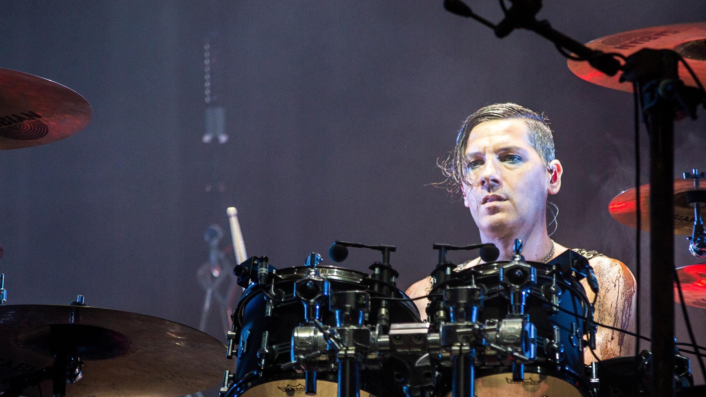 Archiv: Rammstein-Drummer Schneider bei einem Konzert in Odense, Dänemark