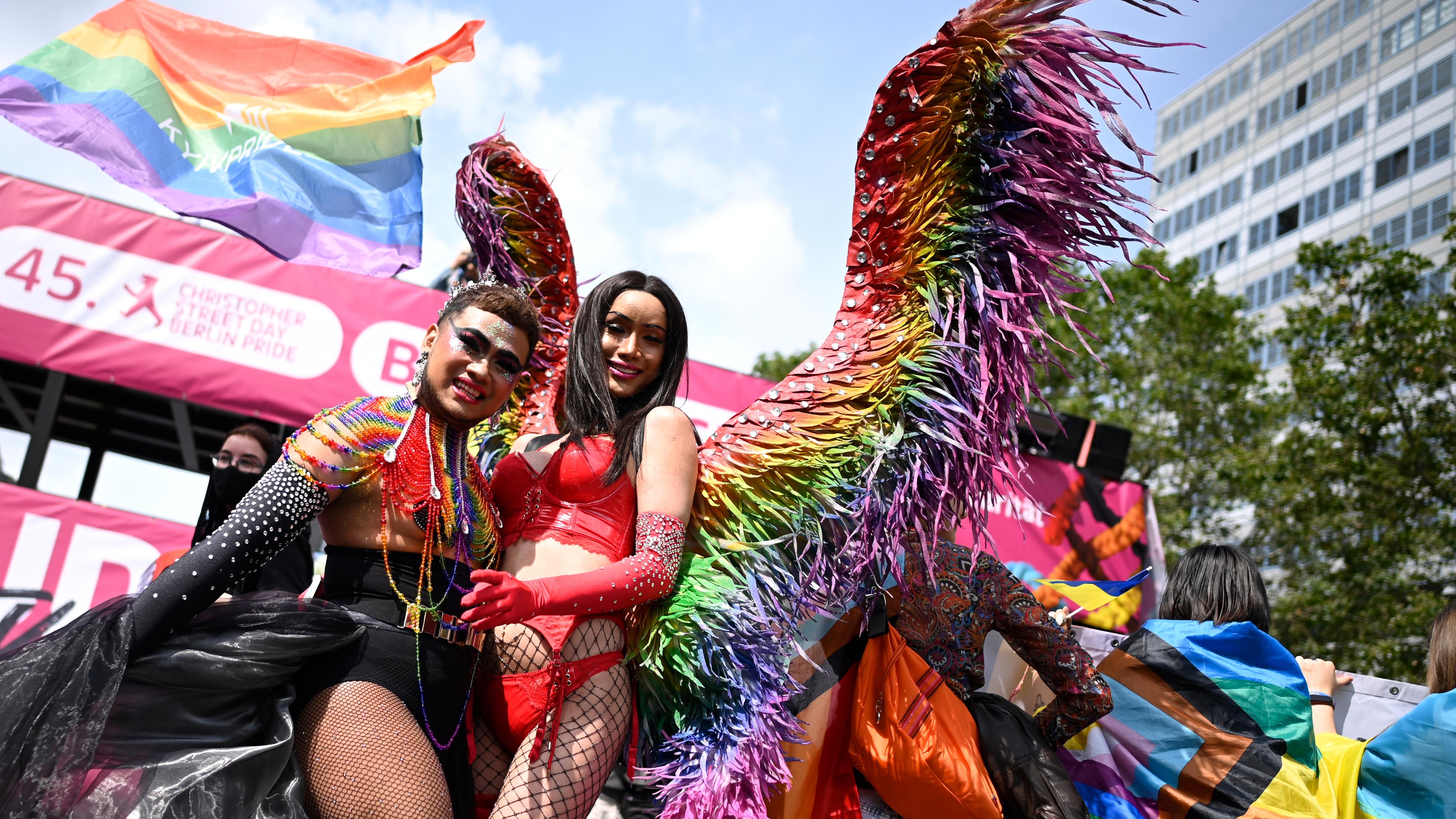 berlin-feiert-csd-veranstalter-sind-hier-nicht-zum-spa-zdfheute