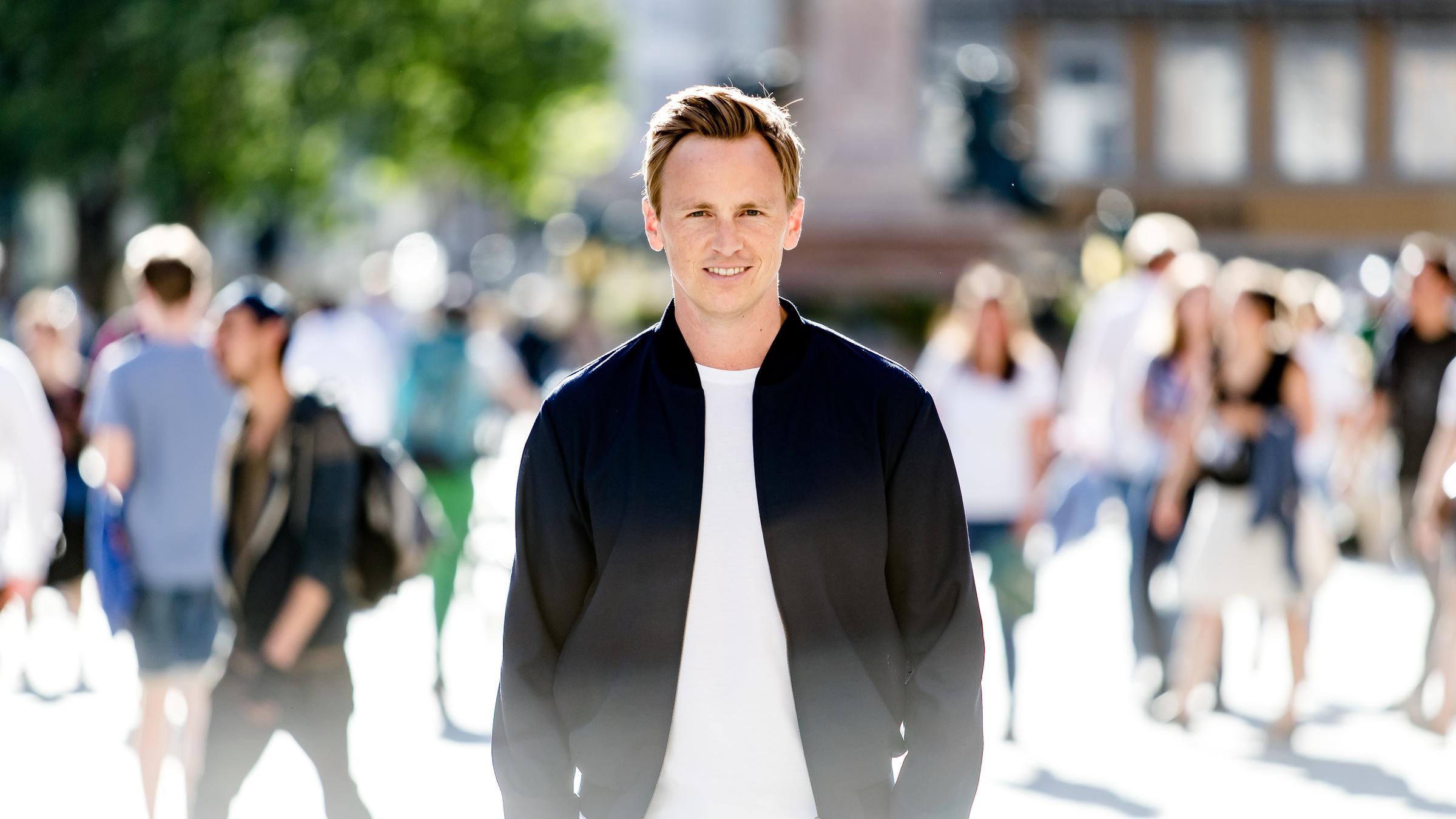 "ZDFzoom: Am Puls Deutschlands #5JahreWirSchaffenDas": ZDF-Reporter Jochen Breyer.