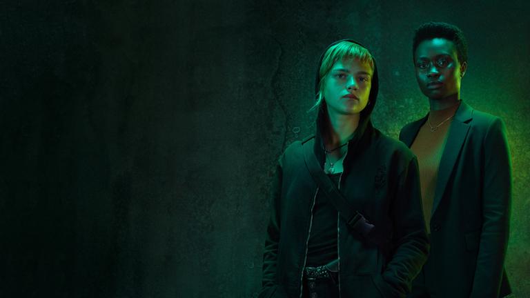  "Breaking Even": Jenny (Sinje Irslinger), Nora Shaheen (Lorna Ishema)