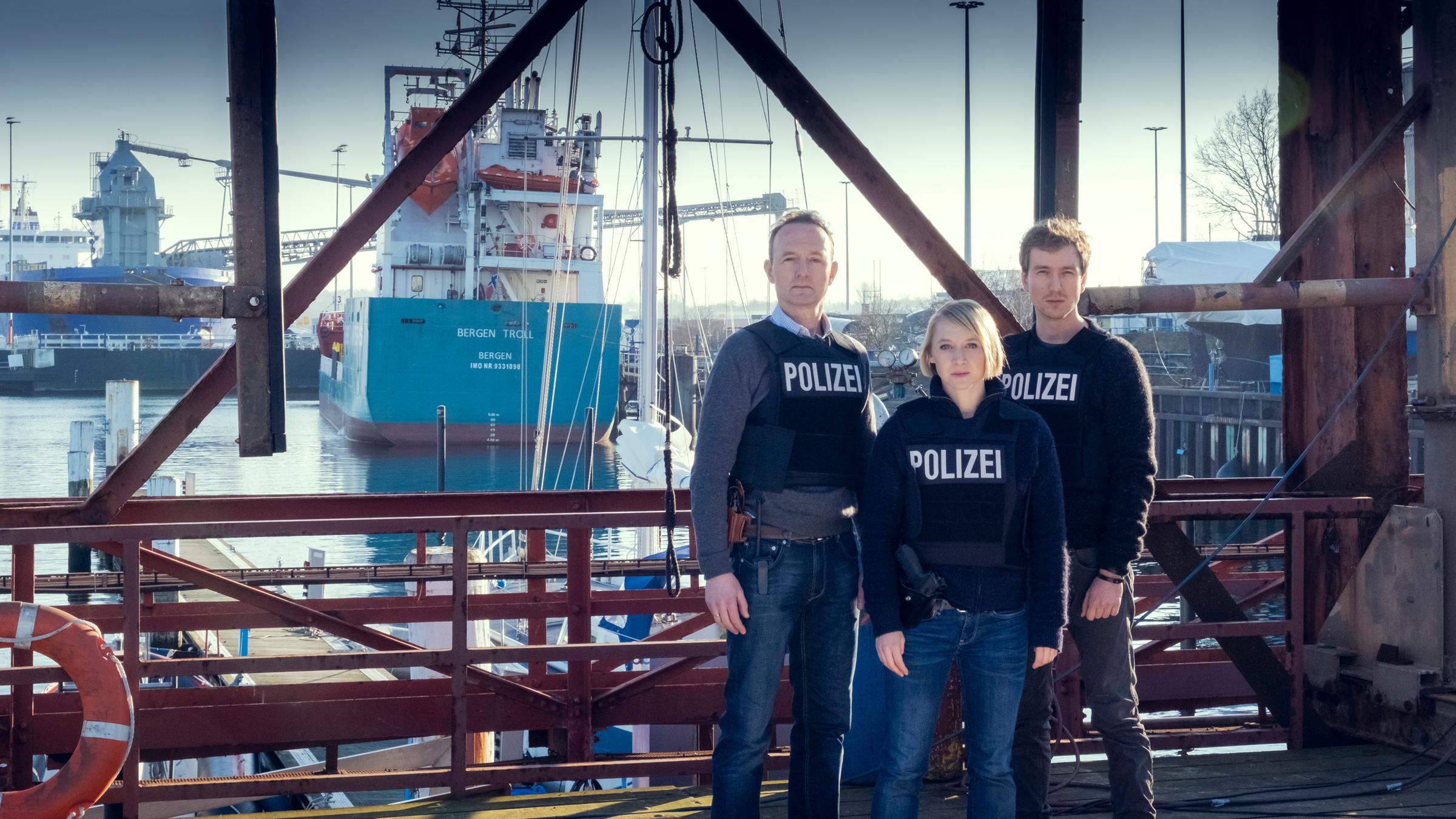 "Solo für Weiss - Schlaflos": Jan Geissler (Peter Jordan), Nora Weiss (Anna Maria Mühe), Simon Brandt (Jan Krauter).