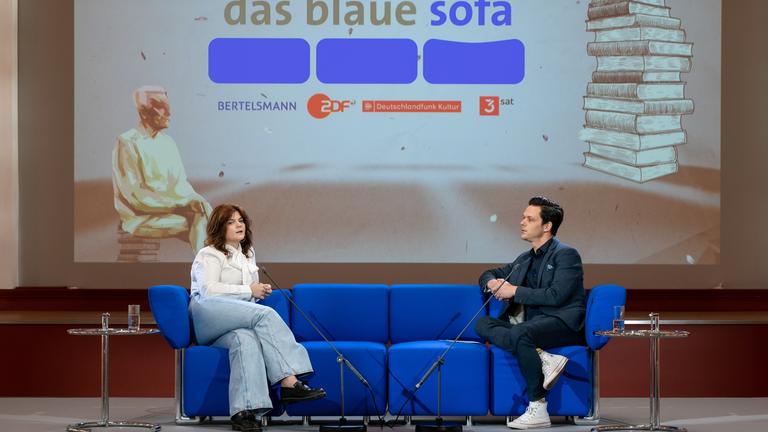 "Das Blaue Sofa": Sophie Passmann und Jo Schück