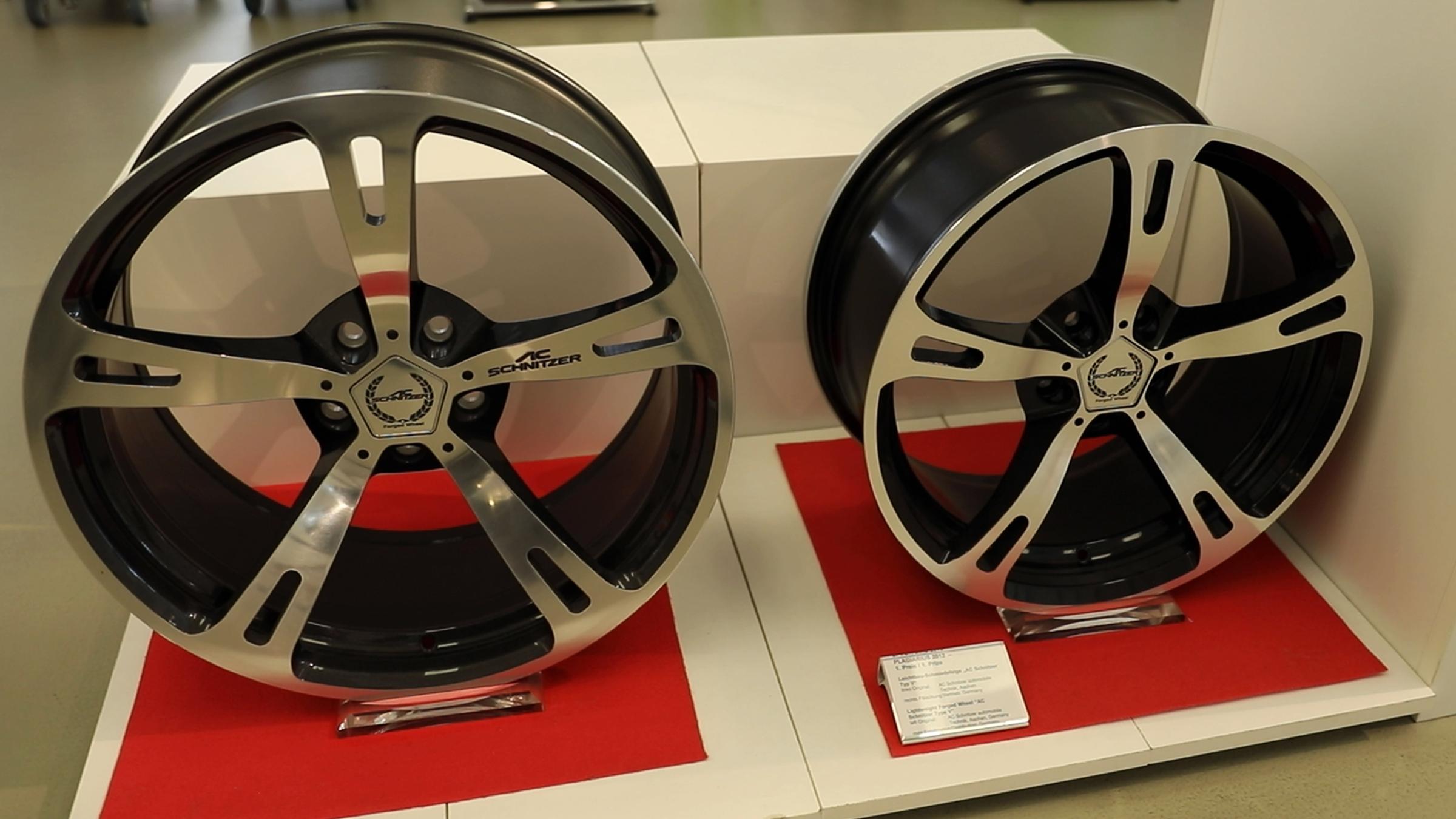 "WISO-Dokumentationen: Die Fake-Falle. Das Milliardengeschäft mit gefälschten Produkten": Original und gefälschte Autofelge.