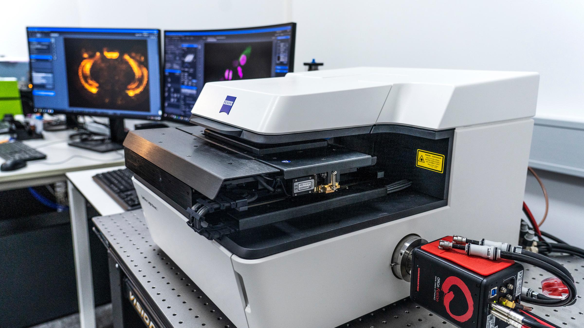 "Deutscher Zukunftspreis 2022 - Preis des Bundespräsidenten für Technik und Innovation": Bild des neuartigen Mikroskop-System.