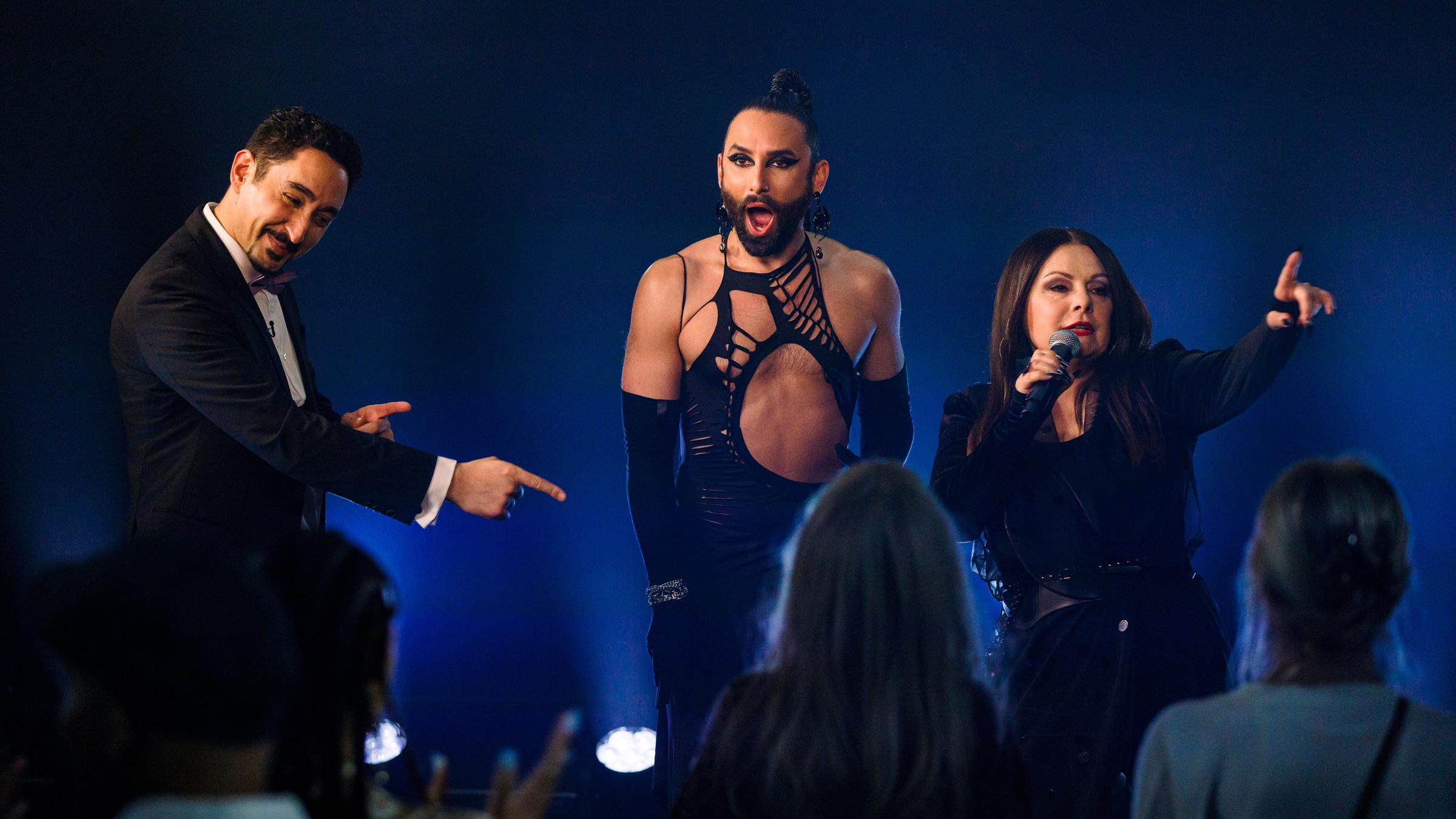 "Music Impossible": Von links: Rapper Eko Fresh, Moderator Tom Neuwirth und Schlagerstar Marianne Rosenberg im neuen Musikformat "Music Impossible"