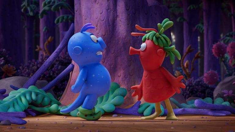"Die Schnetts und die Schmoos": Bernd und Grete stehen sich im Wald gegenüber und schauen sich mit wütenden Blicken an.