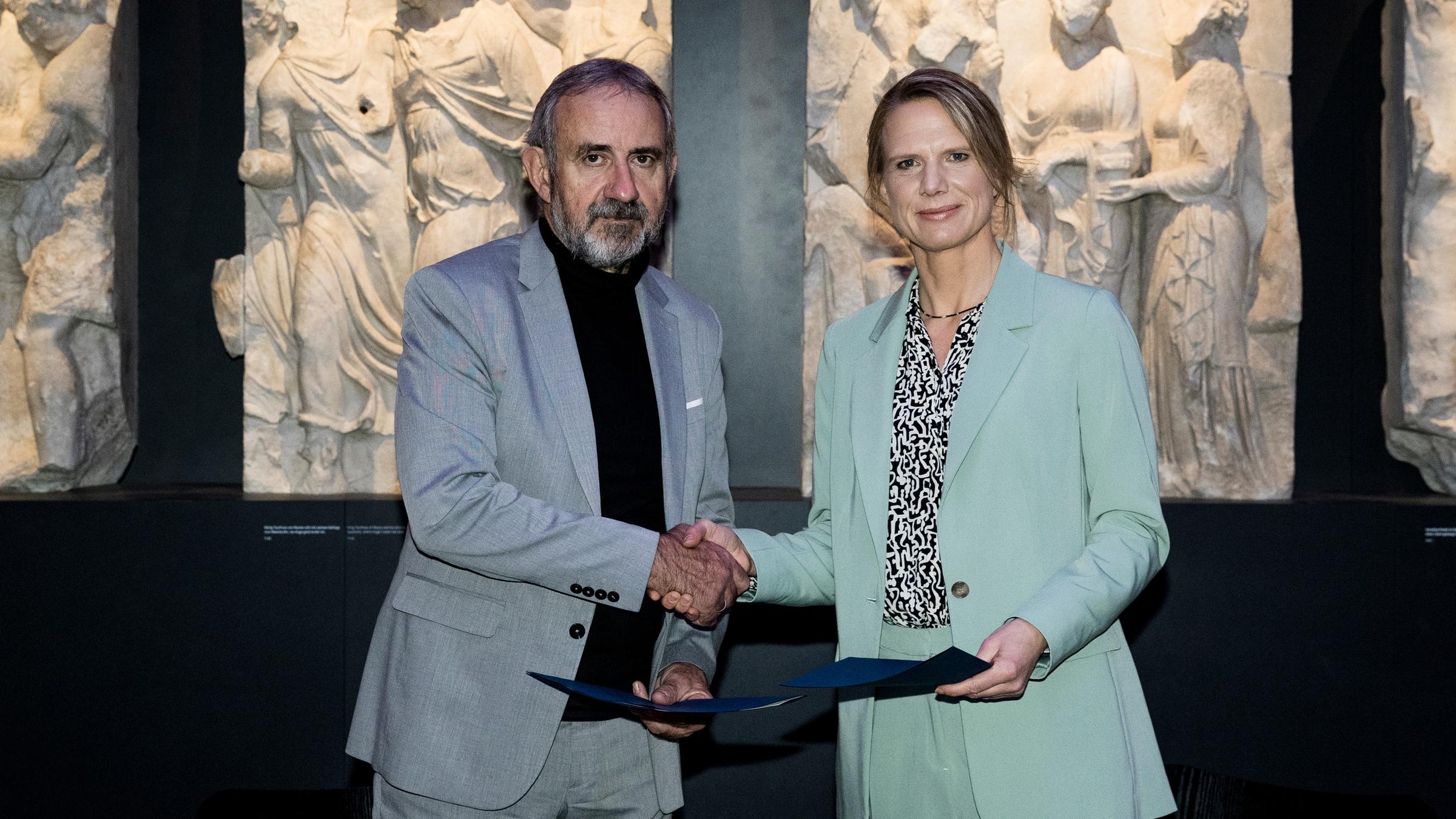 "Medienpartnerschaft ZDF/SPK (Vertragsverlängerung ZDF/3sat + Stiftung Preußischer Kulturbesitz Museumsinsel (SPK) / Berlin 23.11.2023"