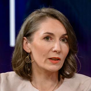 Claudia Major bei Maybrti Illner