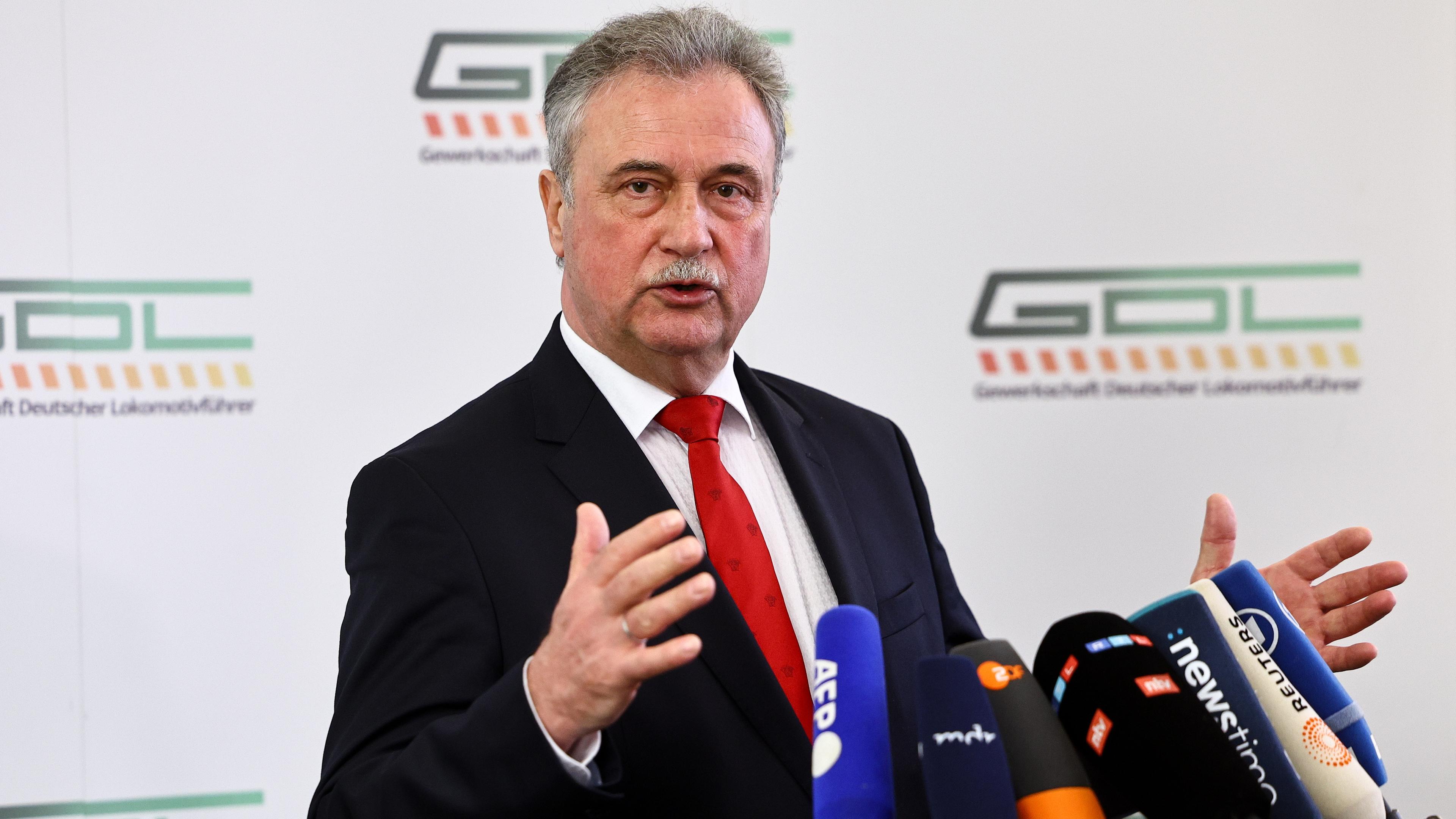 Chairman of the German train drivers' union (GDL) Claus Weselsky attends a news conference to announce a new wage deal in Berlin, Germany, 26 March 2024. The German GDL train drivers' trade union made a pay deal with Deutsche Bahn after months of strikes that restricted rail traffic in Germany